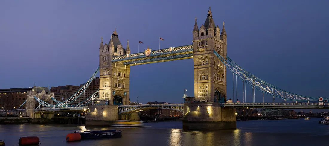 London Gala Raises Funds — UK chapter
